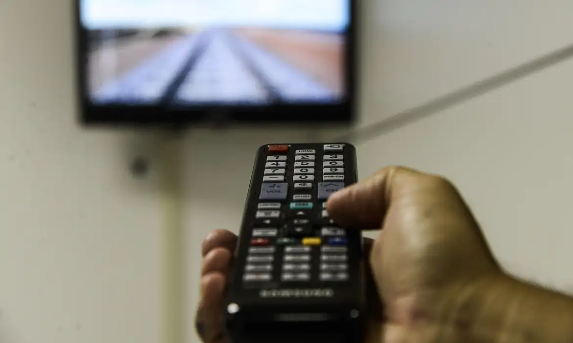 Leia mais sobre o artigo Nova tecnologia vai mudar forma como brasileiros assistem televisão