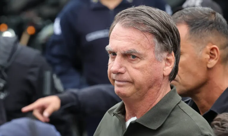 Bolsonaro tem até esta segunda para recorrer de condenação no STF