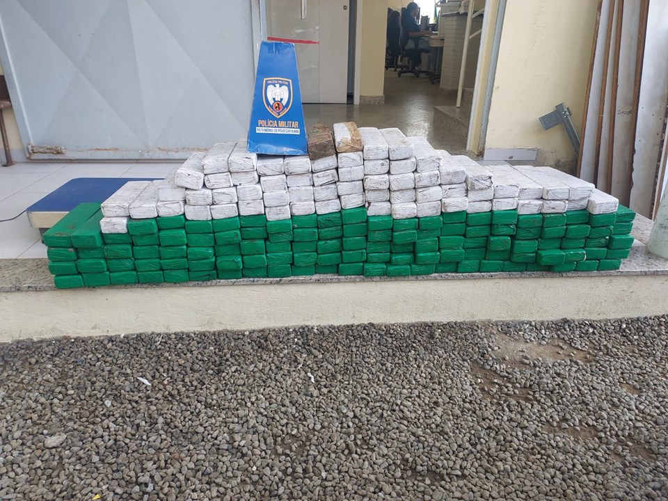 Leia mais sobre o artigo Polícia Militar apreende cerca de 165 kg de maconha em Linhares