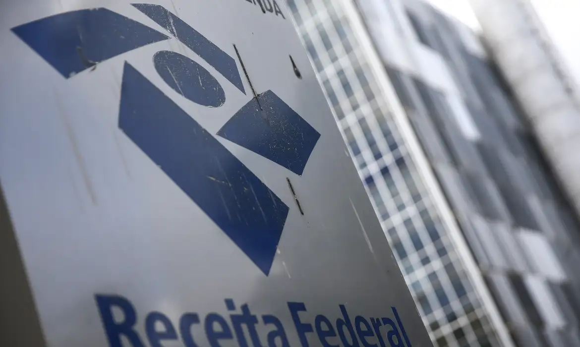 Leia mais sobre o artigo Restituições do IR batem recorde e chegam a R$ 41 bilhões em 2026