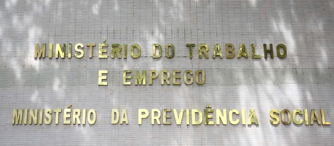 Médicos-peritos-INSS