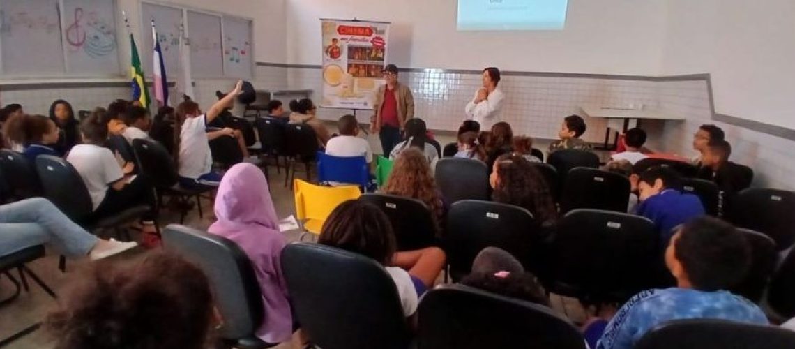 Os equipamentos culturais reabilitados no Centro Histórico de Vitória representam a oportunidade de transformar patrimônios arquitetônicos em vetores de dinamização cultural e econômica, incentivando o turismo, a educação patrimonial e a valorização da - 15